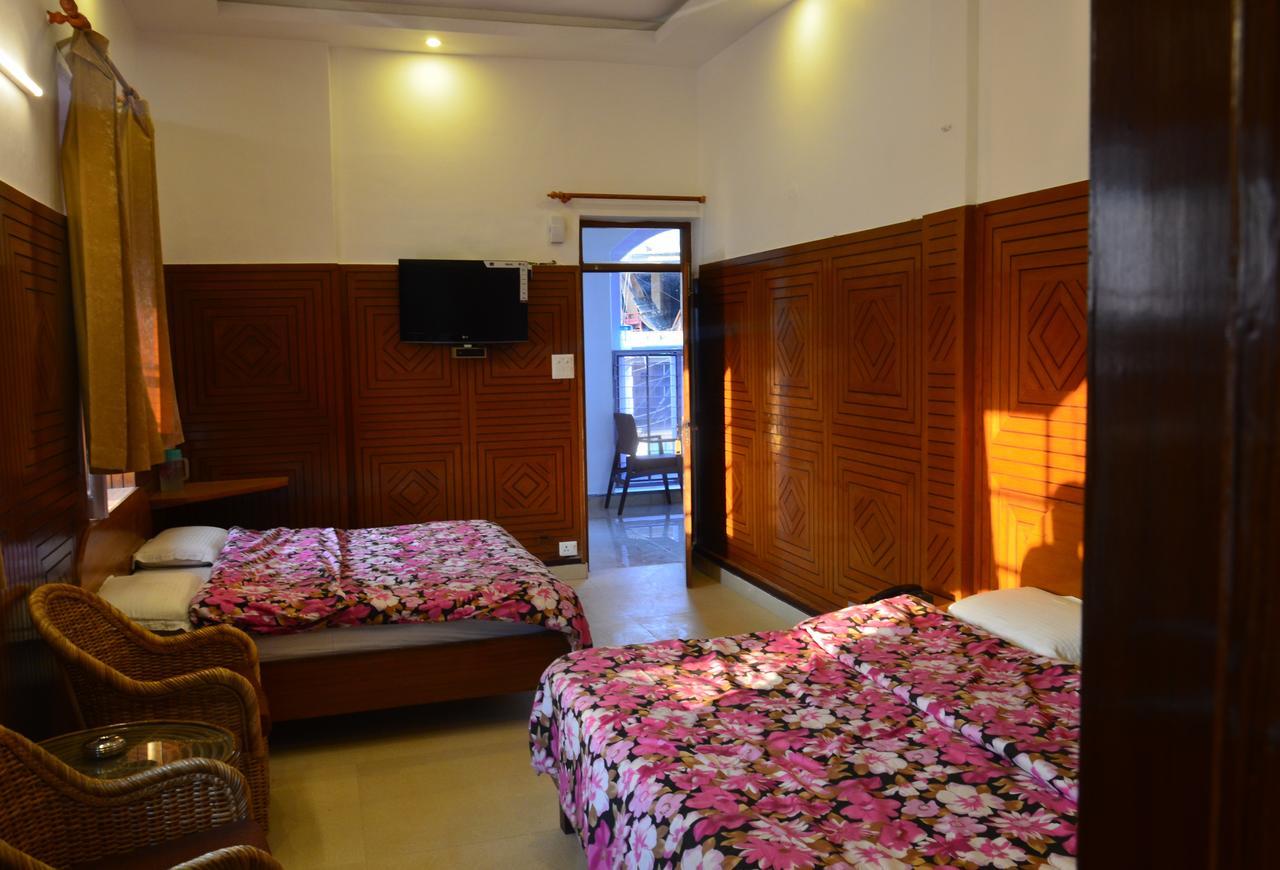 Hotel Clarks Mussoorie Exterior photo