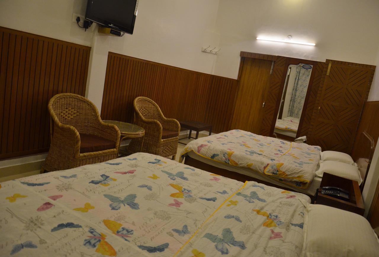 Hotel Clarks Mussoorie Exterior photo