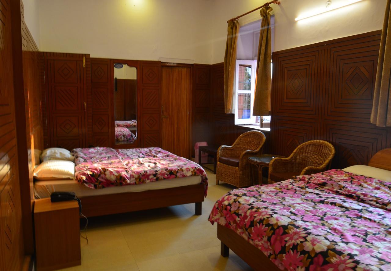 Hotel Clarks Mussoorie Exterior photo