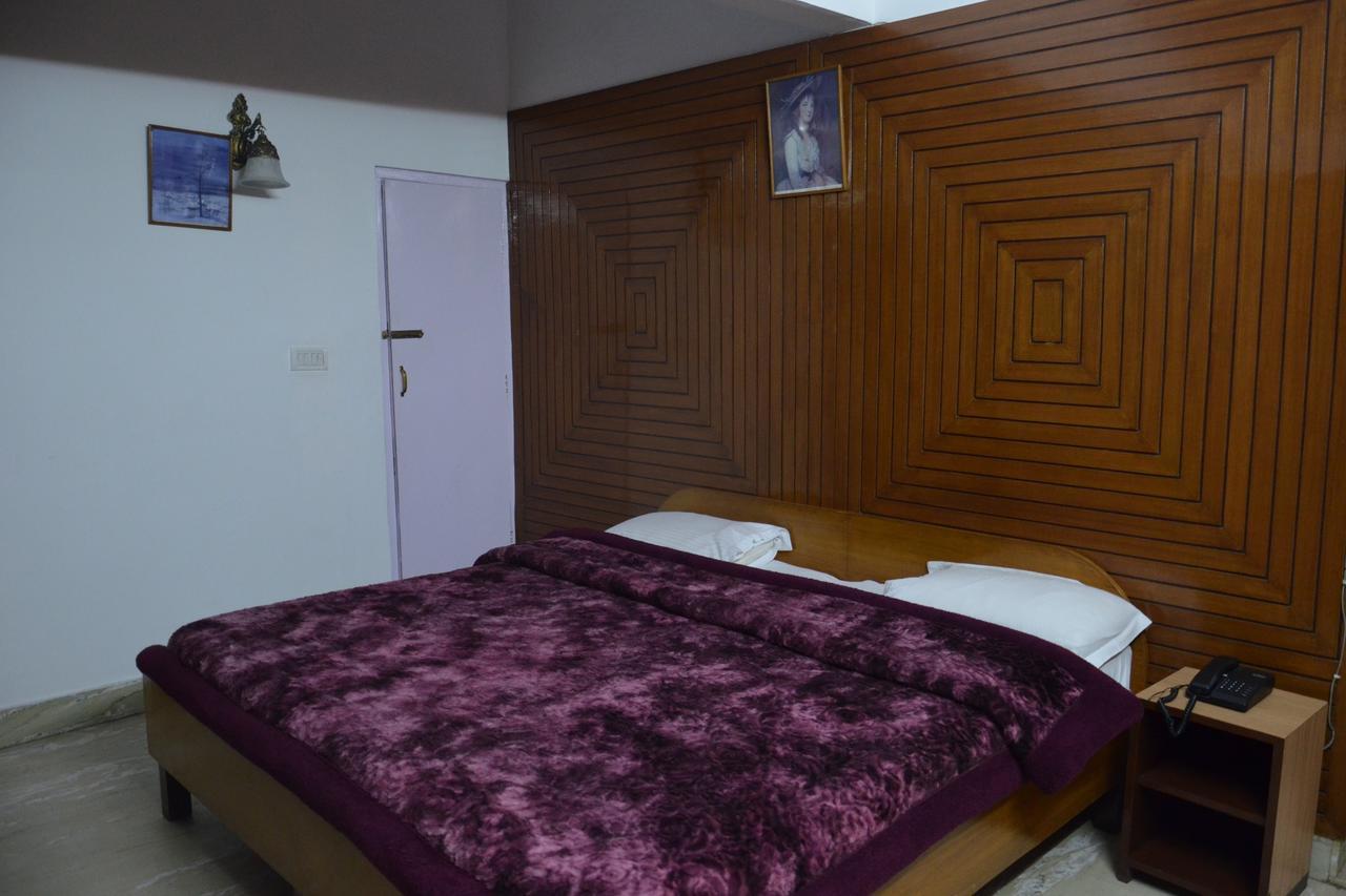 Hotel Clarks Mussoorie Exterior photo