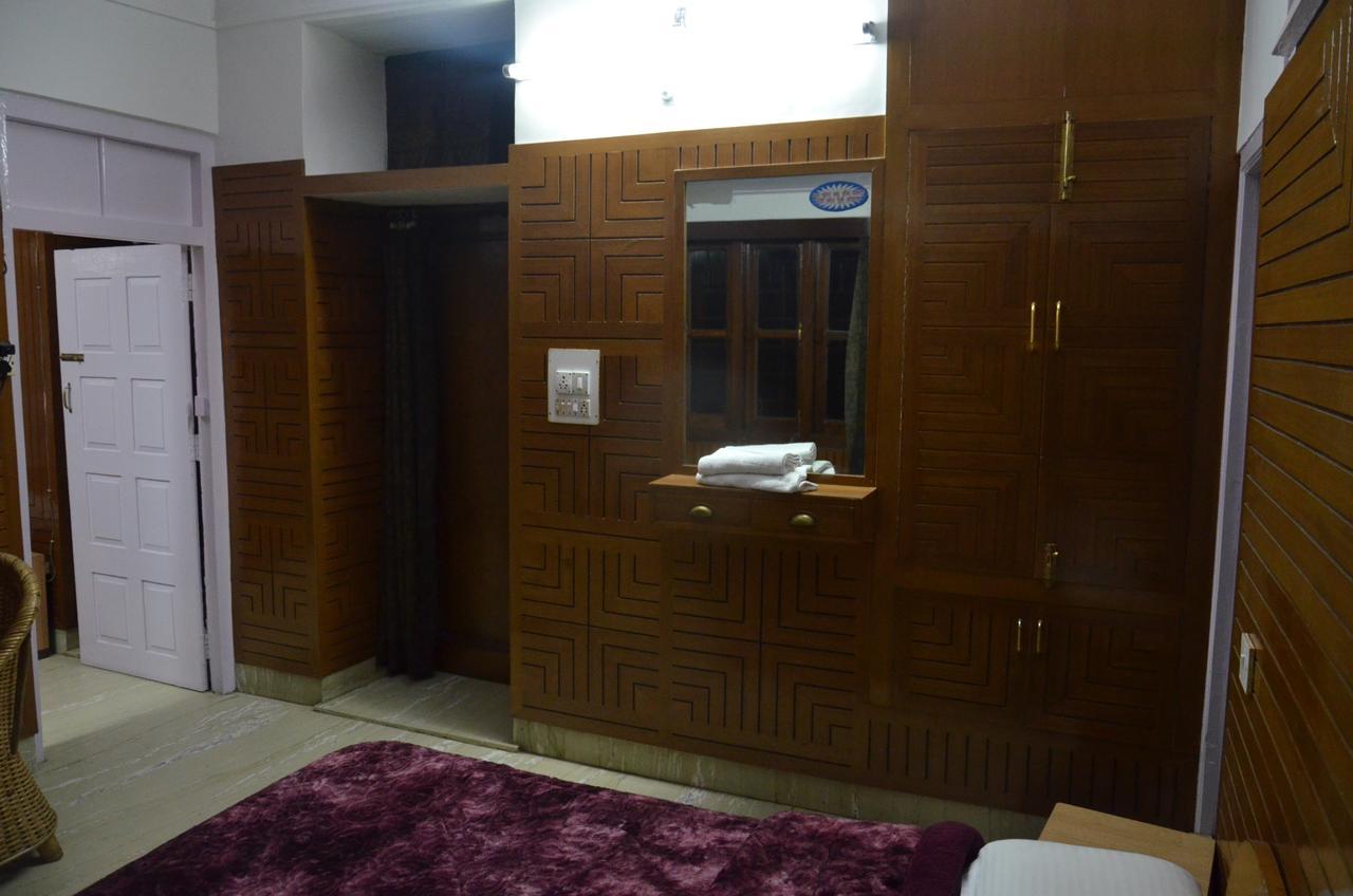 Hotel Clarks Mussoorie Exterior photo